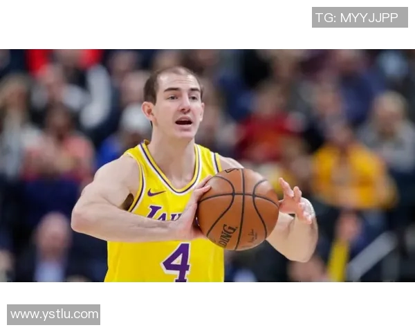 亚历克斯卡鲁索的篮球之路与职业生涯成就探讨